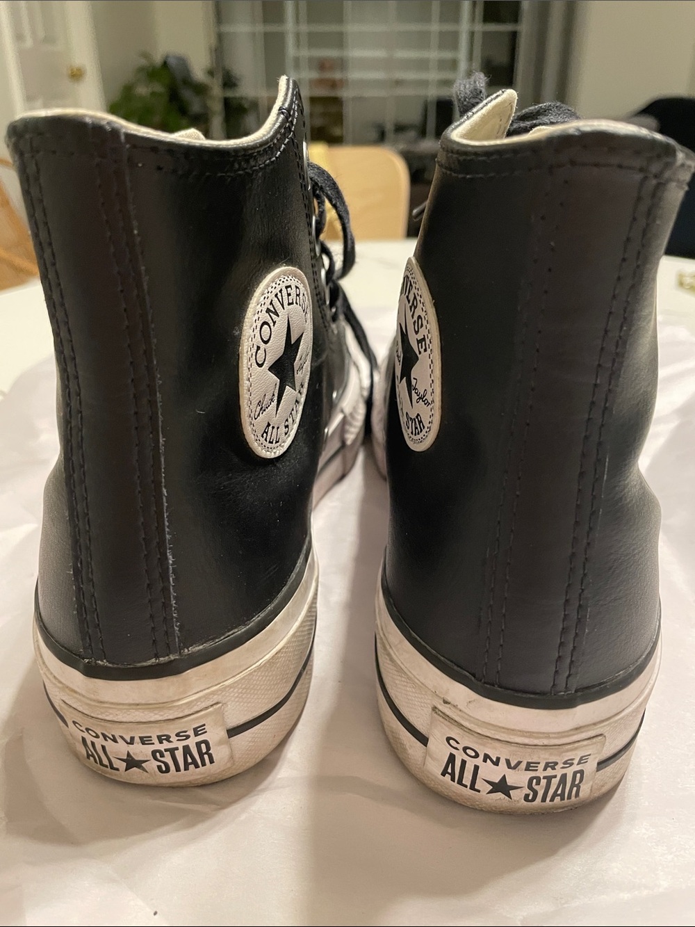Converse WomenBlack High-Top Leather Sneakers Sz 8